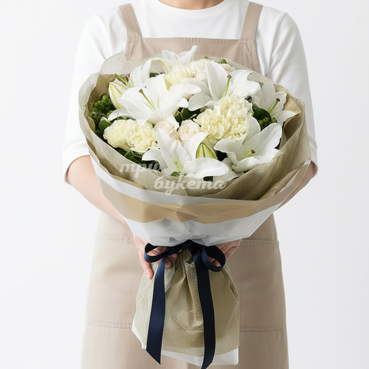 Букет из восточной лилии и роз