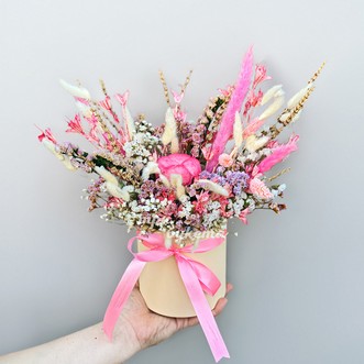 Сухоцветы и хлопок в коробке