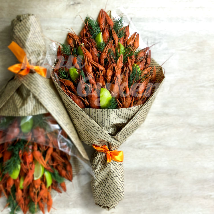 Букет раков с лаймом и укропом (общий план)